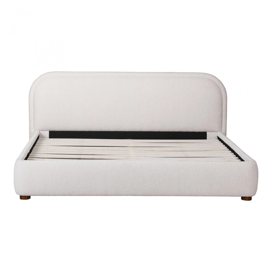 MOES Colin King Bed