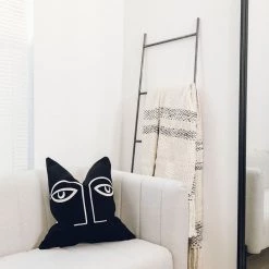 MOES Douglass Ladder