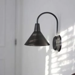 Regina Andrews Hampton Sconce New Lighting