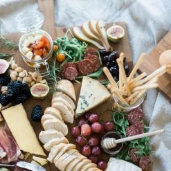 ETU HOME Pine Charcuterie Board