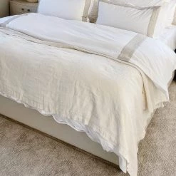 Sonder Living Raffles Bed