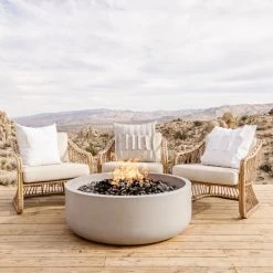 V Rugs & Home Summer Indoor/Outdoor Pillow