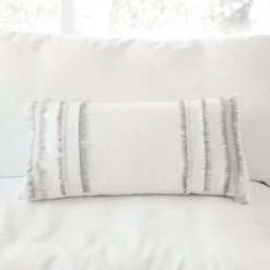 V Rugs & Home New Outdoor Tania Indoor/Outdoor Lumbar Pillow