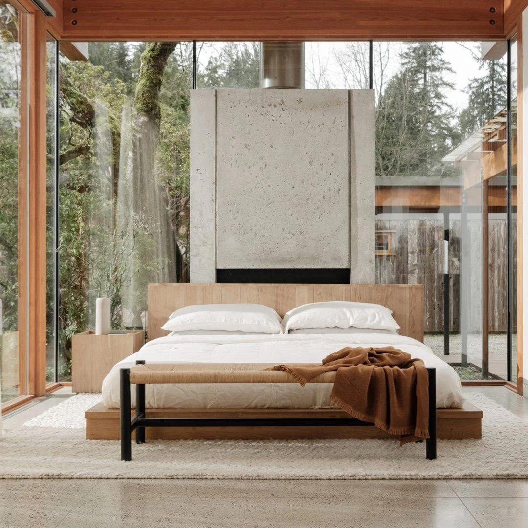 MOES Plank Bed Best Sellers