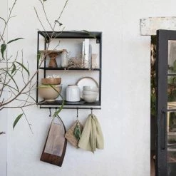 Bloomingville New Kitchen Large Mango Wood Cutting Board With Handle